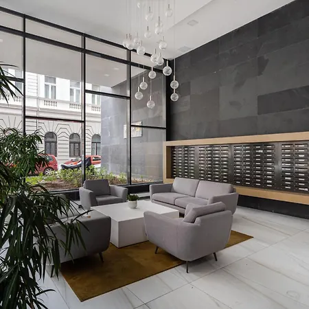 Blooming With Free Underground Parking Budapest