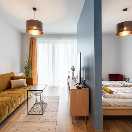 Blooming With Free Underground Parking Apartament Budapesta